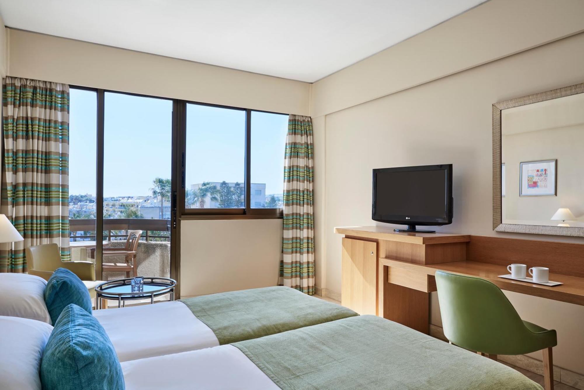 Atlantica Oasis Hotel ليماسول المظهر الخارجي الصورة