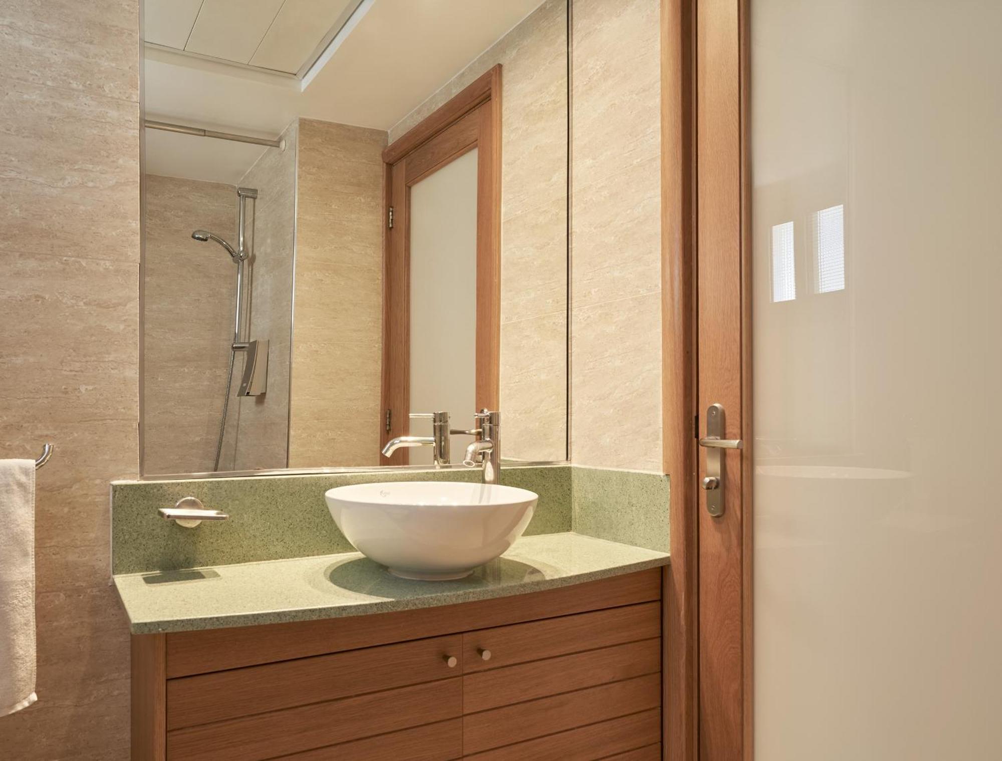 Atlantica Oasis Hotel ليماسول المظهر الخارجي الصورة