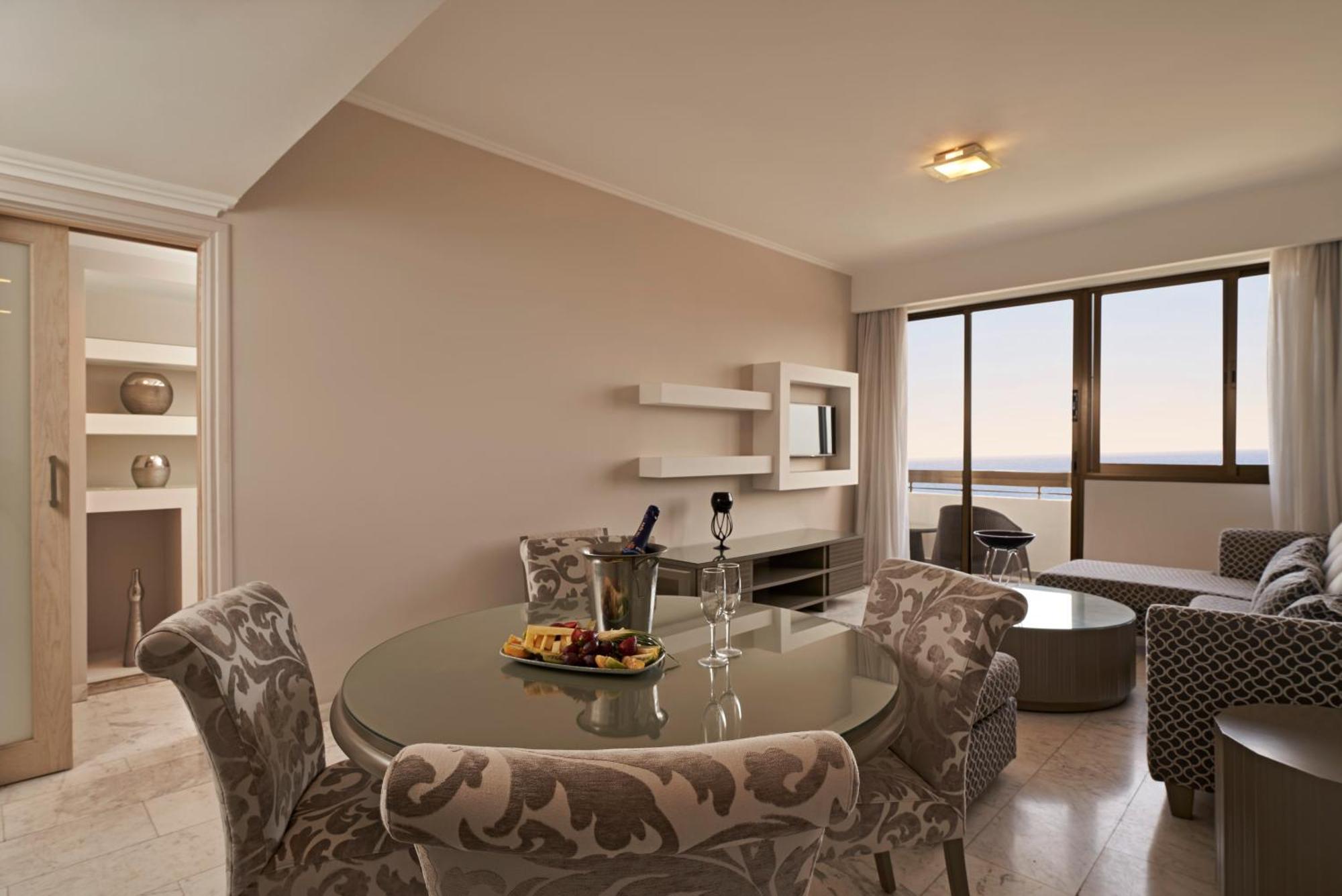 Atlantica Oasis Hotel ليماسول المظهر الخارجي الصورة